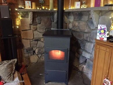 4151 Monroe Ave, Gouldsboro, PA 18424 - photo 3