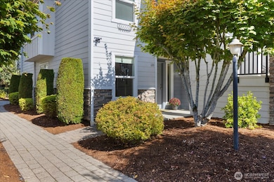 Lower End Unit, No step entrance!