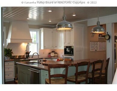 428 Tyler Way, Scott Depot, WV 25560 - photo 3