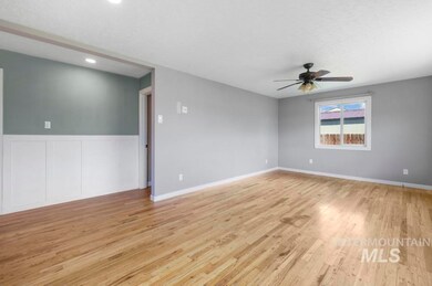 809 Bracken St N, Twin Falls, ID 83301 - photo 4