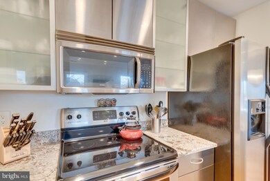 2103 N Rolfe St unit B, Arlington, VA 22209 - photo 5