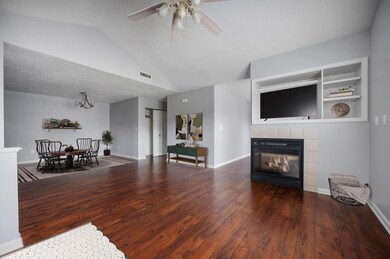 9931 Thornhill Run, Fishers, IN 46038 - photo 6