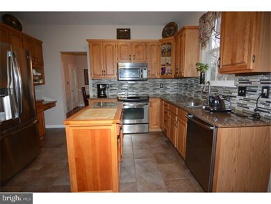 305 Grande Valley Rd, Reading, PA 19606 - photo 6