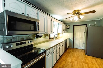 221 Hull Ave, Newark, DE 19711 - photo 5