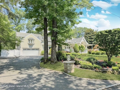 26 Highpoint Rd, Staten Island, NY 10304 - photo 3