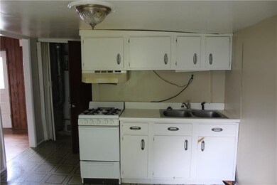 25 W 25th St, Anderson, IN 46016 - photo 3