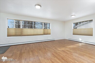 04-Living Room 20240315-DW-3874-Edit