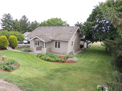 Home front views (4)