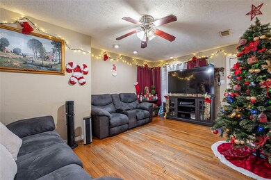 1504 Harris Ave, Pasadena, TX 77506 - photo 4