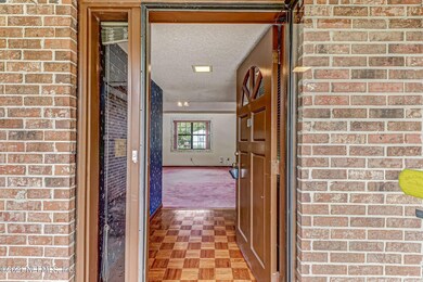 7-web-or-mls-Lightroom TW 85308 Deleene