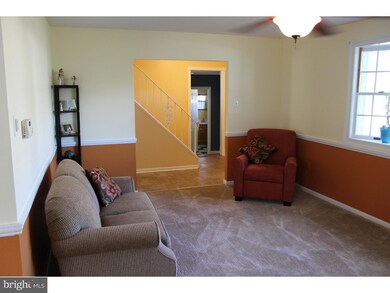 506 Fisher Ln, Warminster, PA 18974 - photo 2