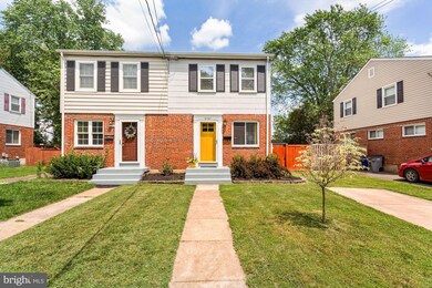 6727 Kenyon Dr, Alexandria, VA 22307 - photo 2