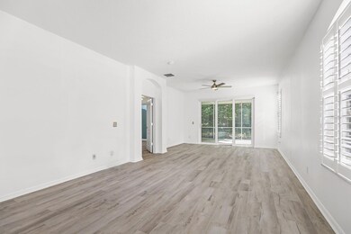 5926 Phoebenest Dr, Lithia, FL 33547 - photo 5