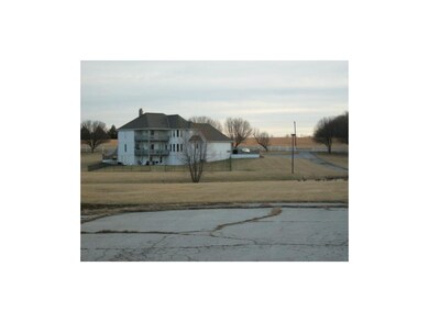 1228 E Walnut St, Raymore, MO 64083 - photo 2