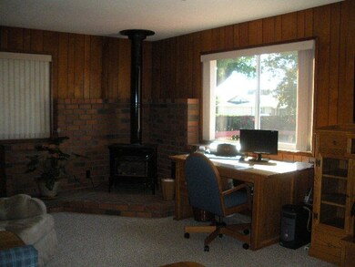 family room w propane stove