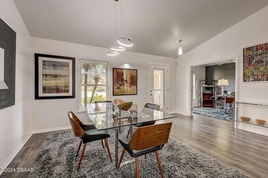 10-web-or-mls-Stoneheath Ln-008