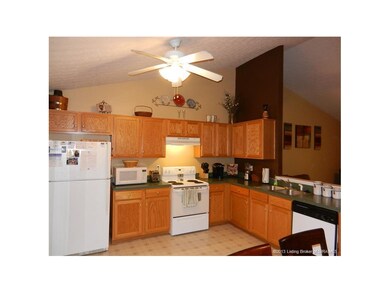 6519 Brad Ct, Floyds Knobs, IN 47119 - photo 2