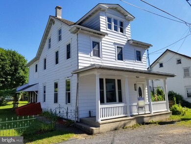 307 Hughes St, New Ringgold, PA 17960 - photo 3