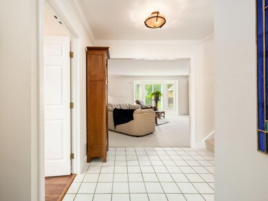 Entry/Foyer