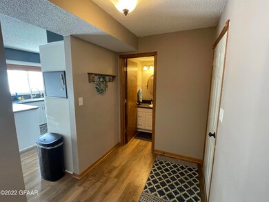 33 Vail Cir, Grand Forks, ND 58201 - photo 7