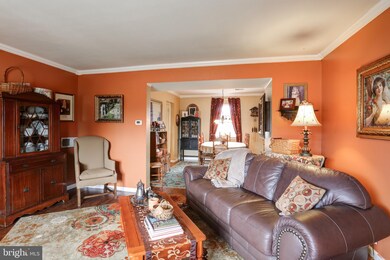 323 Sweetbriar Dr, Harrisburg, PA 17111 - photo 7