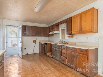 78 Old Oak Hill Rd, Candler, NC 28715 - photo 6