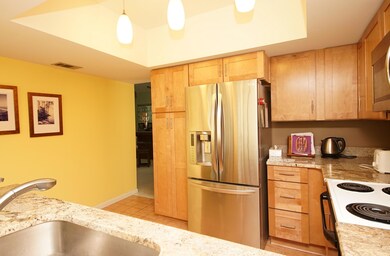 1214GlenEaglesKitchen2