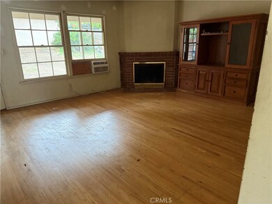 2133 E Chevy Chase Dr, Glendale, CA 91206 - photo 3