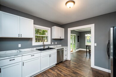 563 Forest Dr SE, Cedar Rapids, IA 52403 - photo 7