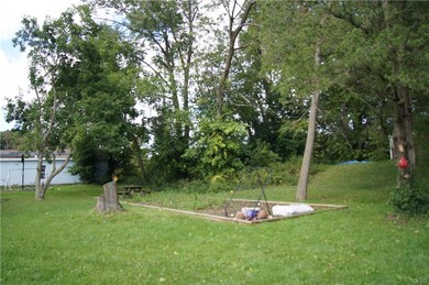 3907 E Grant St, Slatedale, PA 18079 - photo 6