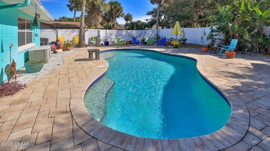 905 E 1st Ave, New Smyrna Beach, FL 32169 - photo 5