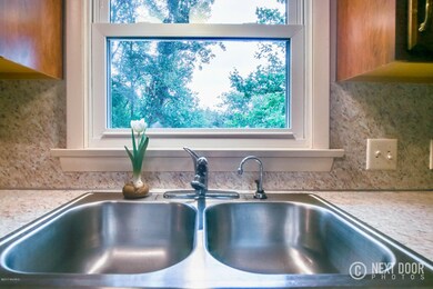 1471 Knapp St NE, Grand Rapids, MI 49505 - photo 3