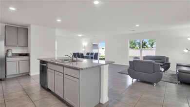 16638 Mosaic Oar Dr, Wimauma, FL 33598 - photo 5