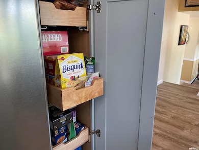02b Kitchen - Storage