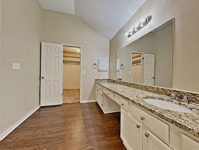4010 Spring Branch Dr E, Pearland, TX 77584 - photo 7