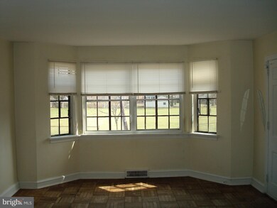 137 Berkley Ave unit B, Lansdowne, PA 19050 - photo 3