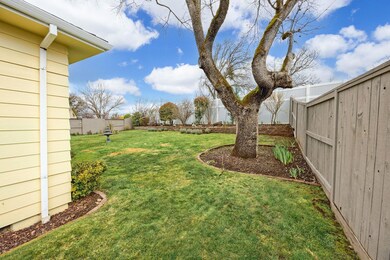 500 Ridgeway Ave, Central Point, OR 97502 - photo 5