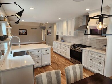 Entertainer's dream kitchen