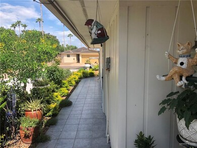 817 Santa Anna Dr, Alamo, TX 78516 - photo 7