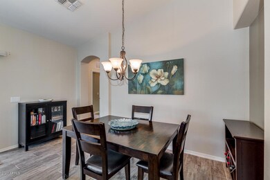 7-Dining in living area