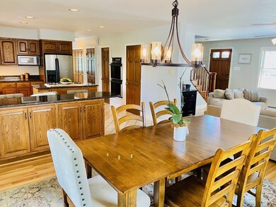 10 Oliver St, Fairhaven, MA 02719 - photo 7