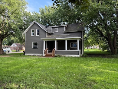 401 Bedal St, Walnut Grove, MN 56180 - photo 2