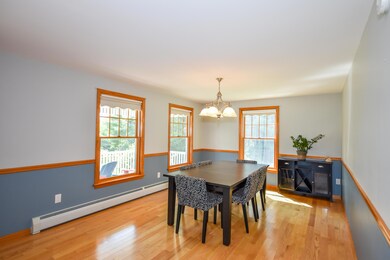 285 Alewive dining