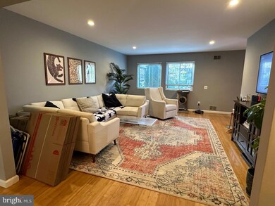 2201 Wheelwright Ct, Reston, VA 20191 - photo 3