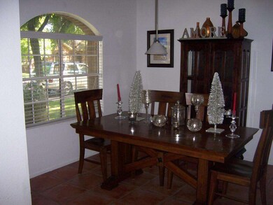 6_Dining Room