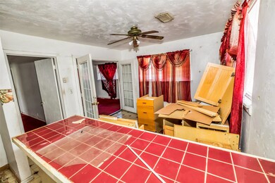 10918 Maple Leaf St, Houston, TX 77016 - photo 5