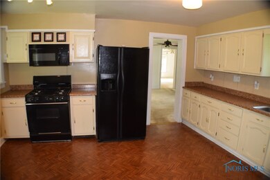 300 Depot St, Woodville, OH 43469 - photo 5