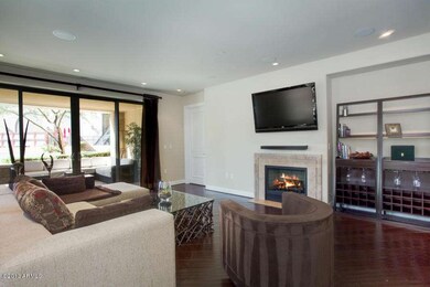 7175 E Camelback 106-9