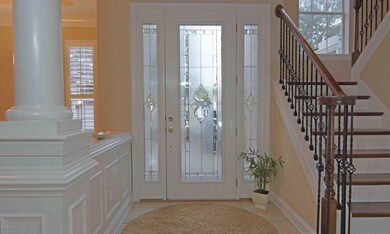 foyer 2.jpg
