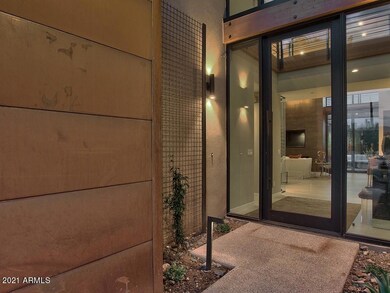 006_ENTRYWAY